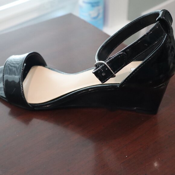 B.P. Lexy WedgeSandal - Picture 4 of 4